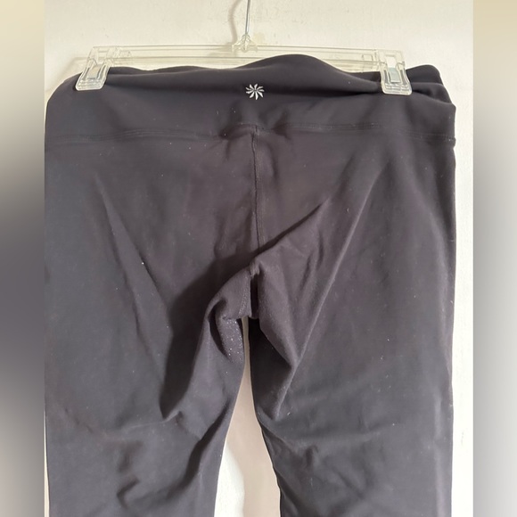 Athleta Black Cropped Capri Athletic Running Activewear Leggings size Medium EUC - Picture 4 of 8
